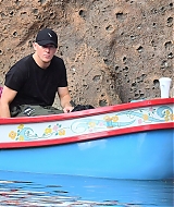 235.jpg